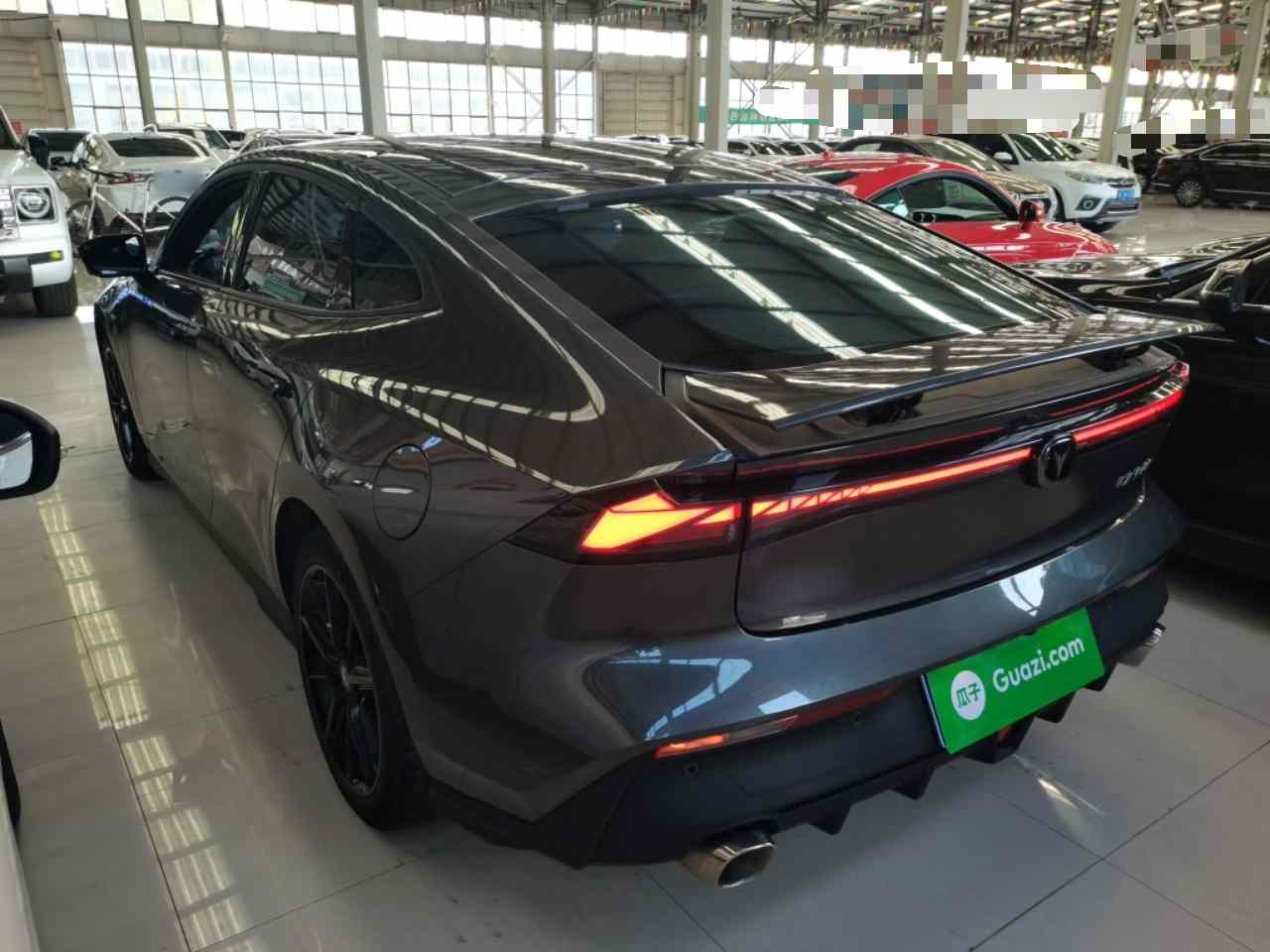 长安UNI-V 2023款 1.5T 尊贵型(3)