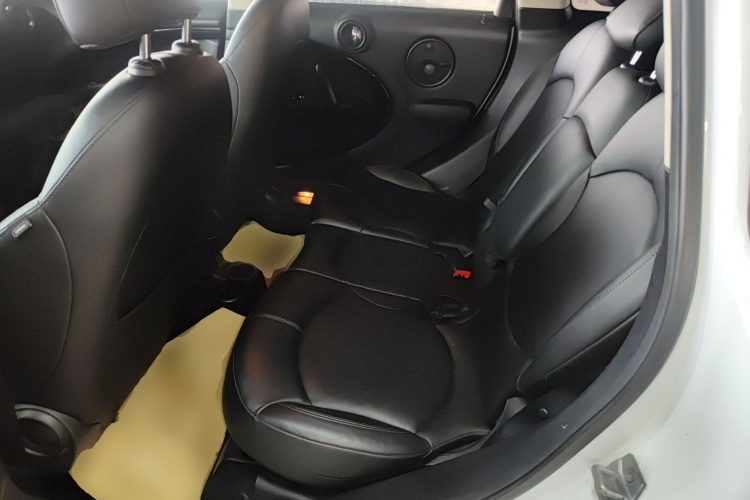 MINI Countryman 2013款 1.6T COOPER ALL4 Excitement中控内饰21