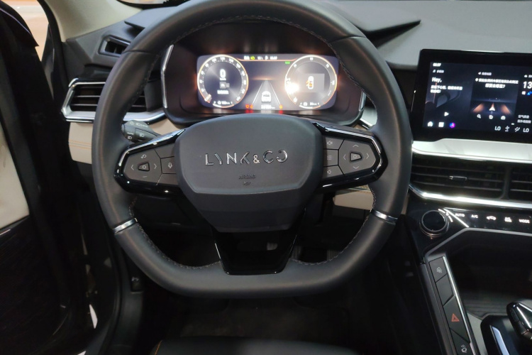 领克06 EM-P 2022款 PHEV 84KM续航版 Pro局部细节13