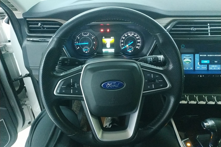 福特 领界 2019款 EcoBoost 145 CVT尊领型 国V中控内饰13