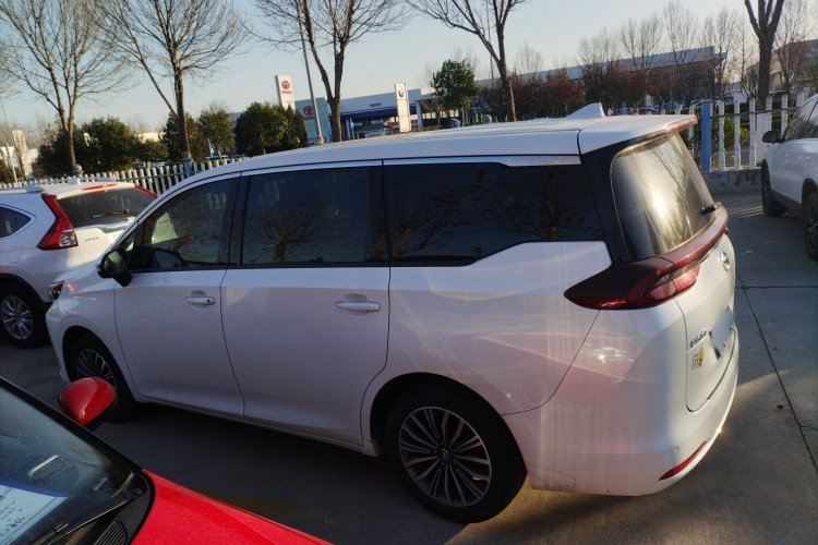 广汽传祺 传祺M6 2019款 270T 自动尊贵版（七座）国V车身外观6003