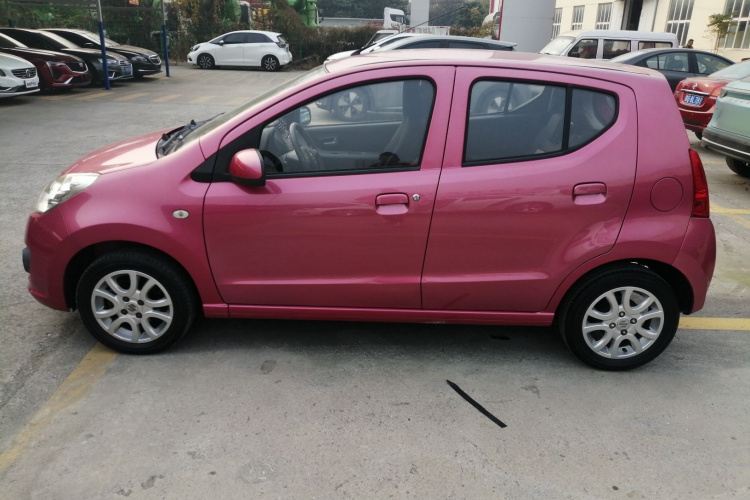 铃木 奥拓 2013款 1.0L 自动豪华型车身外观6003