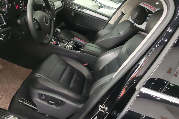 大众 途锐 2017款 3.0TSI 拓野型局部细节19