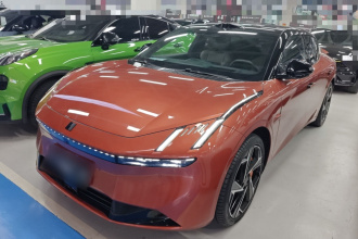 领克Z10 2024款 95kWh 702km四驱智驾Ultra