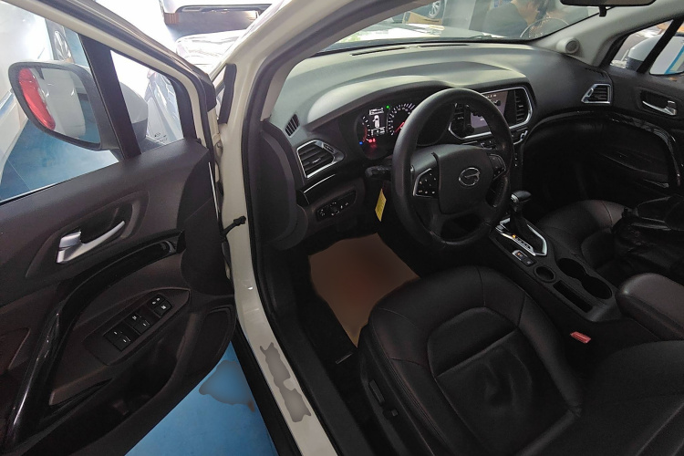 广汽传祺 传祺GS4 2016款 235T G-DCT豪华版中控内饰7003