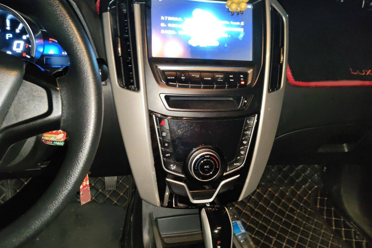 纳智捷 优6 SUV 2017款 1.8T 科技超值型局部细节16