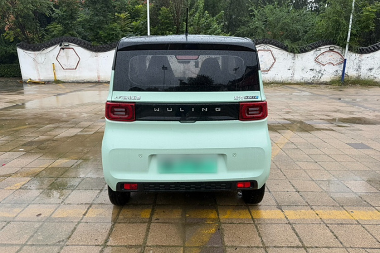 五菱汽车 宏光MINIEV 2021款 马卡龙夹心款 170km 三元锂车身外观6003