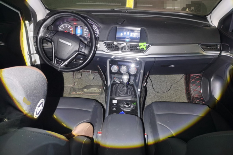 哈弗H6 2019款 运动版 1.5T 手动两驱精英型 国VI中控内饰12