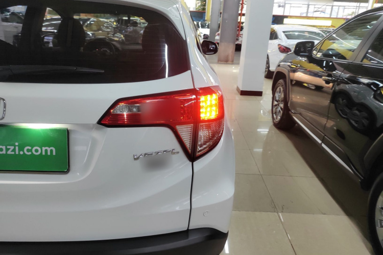 本田 缤智 2019款 220 TURBO CVT精英版 国VI车身外观9