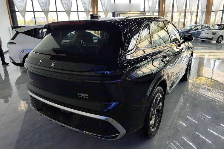 红旗HS3 PHEV 2024款 PHEV 115km 劲为版车身外观7
