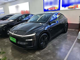 特斯拉 Model Y 2025款 长续航全轮驱动 首发版