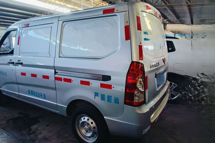 五菱汽车 五菱荣光 2015款 1.2L S 基本型CNG车身外观6004