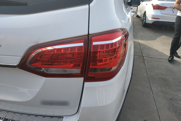 哈弗H6 2019款 运动版 1.5T 自动两驱精英型 国VI车身外观6005