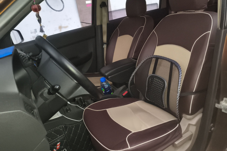 五菱汽车 五菱宏光 2014款 1.5L S标准型局部细节19