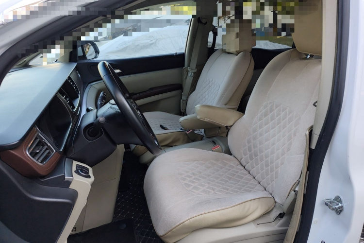 别克GL8 2017款 25S 尊贵型 国V局部细节19