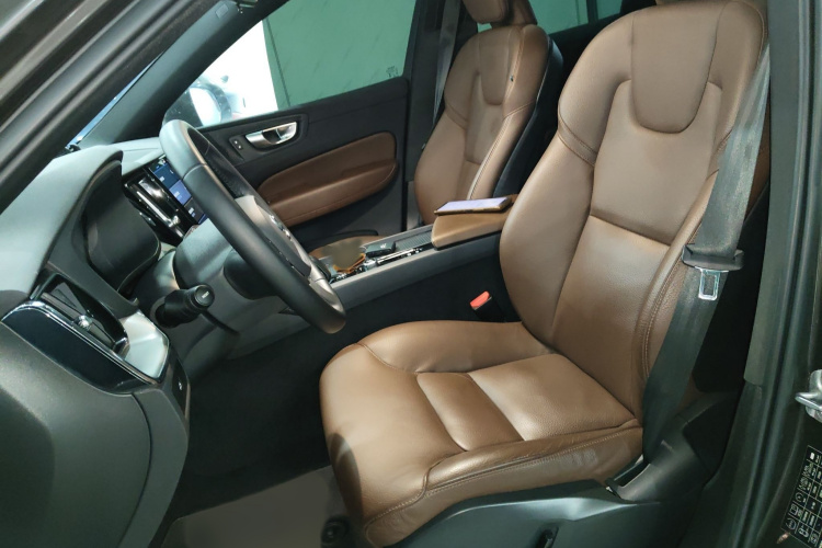 沃尔沃XC60 2024款 B5 四驱智逸豪华版局部细节19