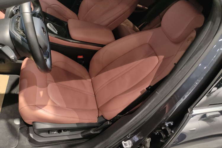 蔚来EC6 2020款 605KM 运动版局部细节19