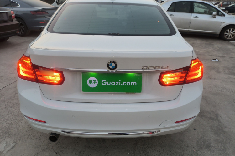 宝马3系 2014款 320Li 时尚型车身外观6