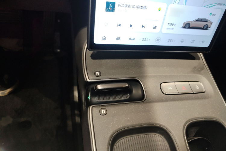 蔚来ET5 2022款 75kWh局部细节18