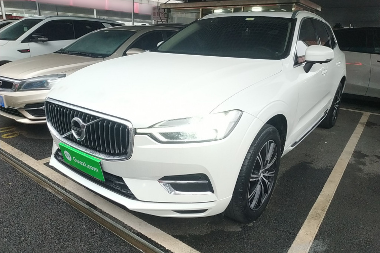沃尔沃XC60 2020款 T5 四驱智远豪华版车身外观1