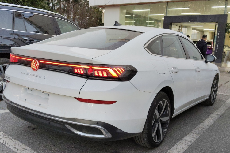 大众 2025款 凌渡L 280TSI DSG酷辣版车身外观6005