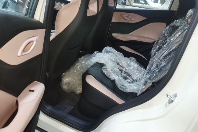 比亚迪 海鸥 2025款 智驾版 305km 活力版中控内饰21