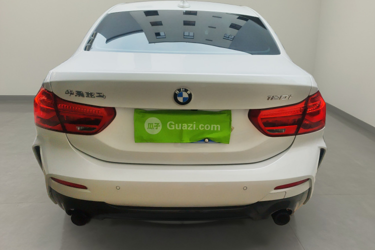 宝马1系 2022款 120i M运动曜夜版车身外观6