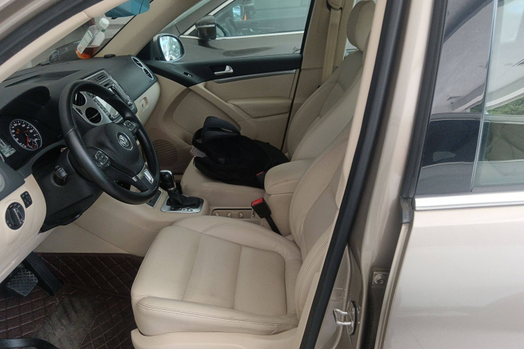 大众 途观 2015款 1.8TSI 自动两驱舒适版局部细节19