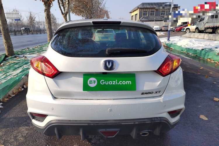 长安 逸动 2016款 XT 1.6L 手动俊酷型车身外观6