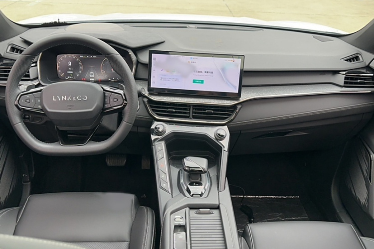领克06 2023款 Remix 1.5T 劲Pro中控内饰7006