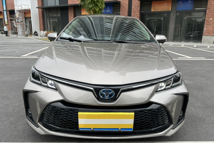 丰田 卡罗拉 2023款 1.8L 智能电混双擎 精英版车身外观6006