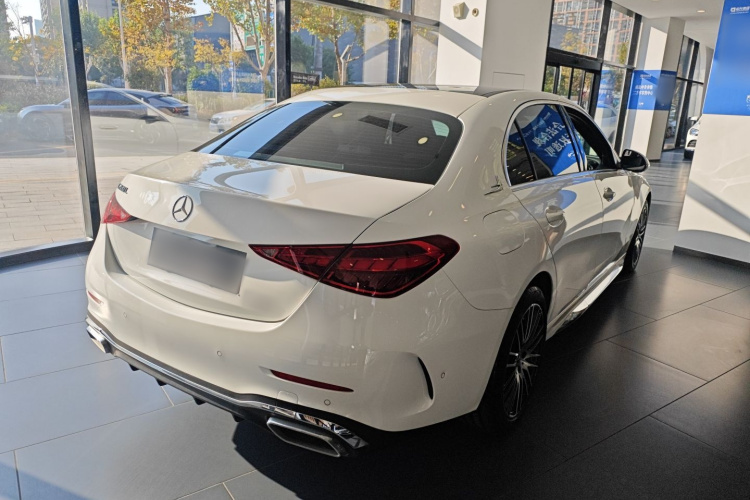 奔驰C级 2023款 C 260 L 运动版车身外观6005
