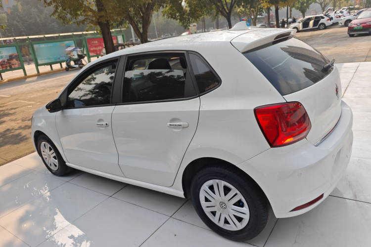 大众 Polo 2014款 1.4L 手动风尚版车身外观4