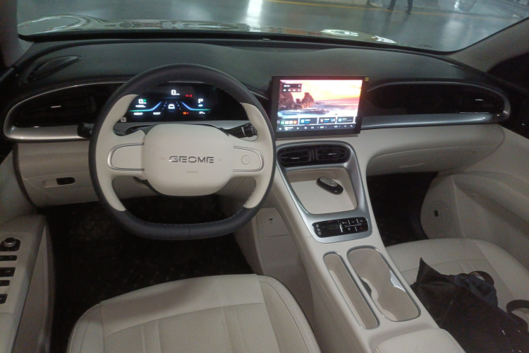 吉利银河 星愿 2025款 310km 青春版中控内饰12