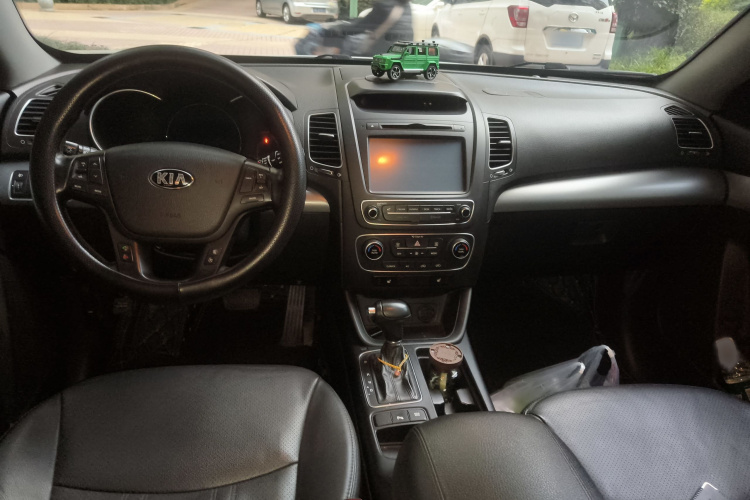 起亚 索兰托 2013款 2.2T 7座柴油豪华版中控内饰7002