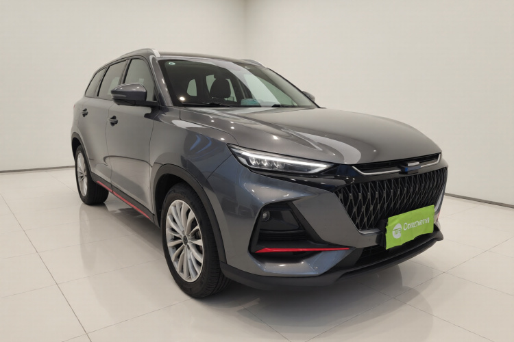 长安欧尚X7 PLUS 2022款 1.5T 蓝鲸版自动尊贵型车身外观3