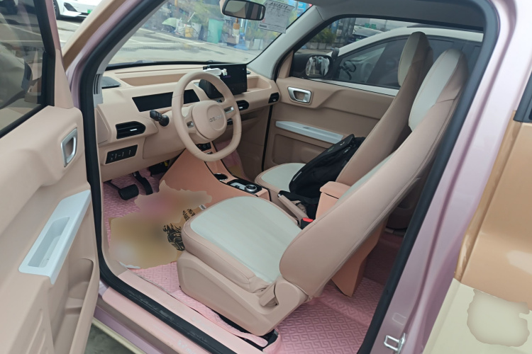 吉利银河 2023款 熊猫mini 200km 耐力熊中控内饰20