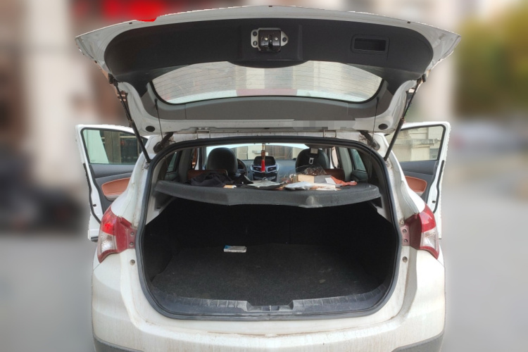 海马S5 2015款 1.5T CVT旗舰型局部细节23