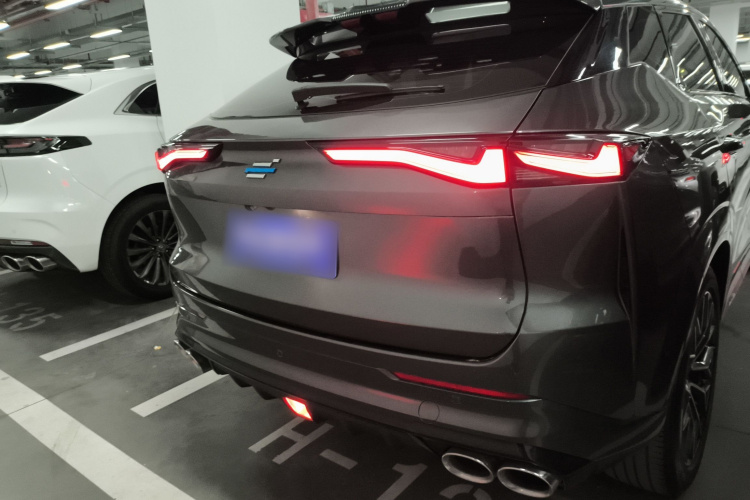 长安欧尚Z6 2022款 蓝鲸 1.5T DCT智领型城市版车身外观6