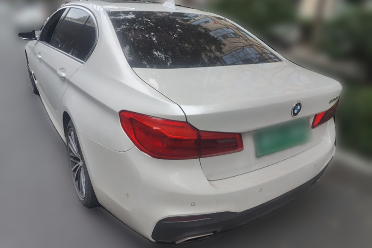 宝马5系 2020款 530Li 领先型 M运动套装车身外观6003