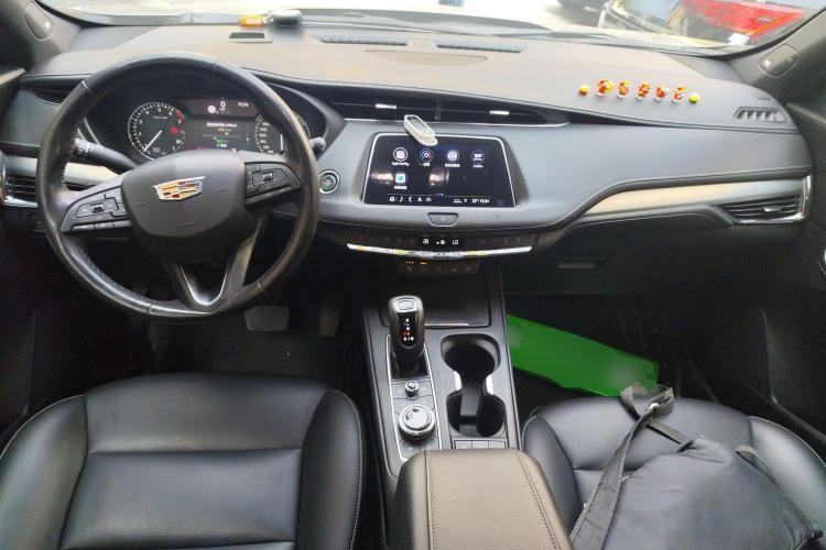 凯迪拉克XT4 2018款 28T 四驱领先型中控内饰12