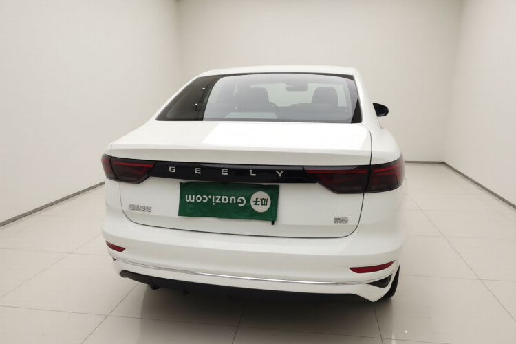 吉利汽车 帝豪 2025款 第4代 1.5L 手动星耀版车身外观6