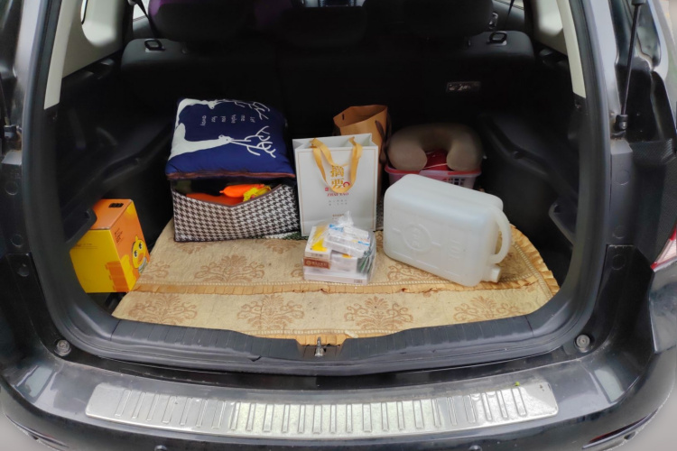 哈弗H6 2014款 升级版 2.0T 柴油 手动两驱都市型中控内饰23