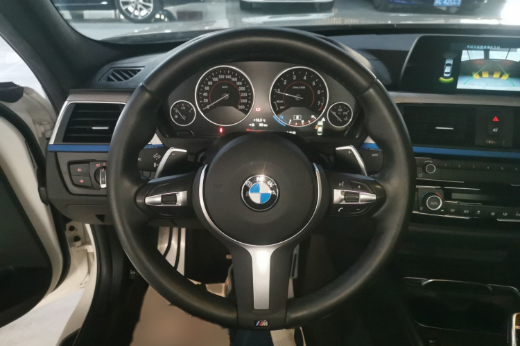 宝马3系 2019款 320i M运动套装局部细节13