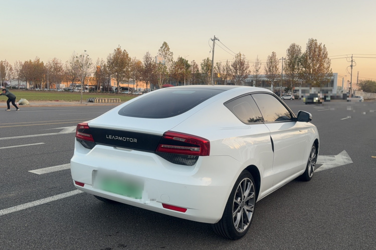 零跑汽车 零跑S01 2019款 380 Pro车身外观6003