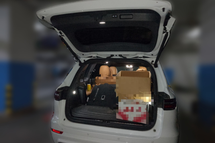 理想汽车 理想ONE 2020款 增程6座版中控内饰23