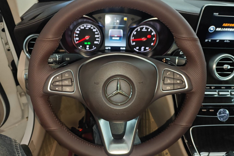 奔驰C级 2017款 C 200 L局部细节13