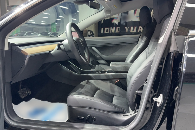 特斯拉 Model 3 2020款 改款 标准续航后驱升级版中控内饰7001