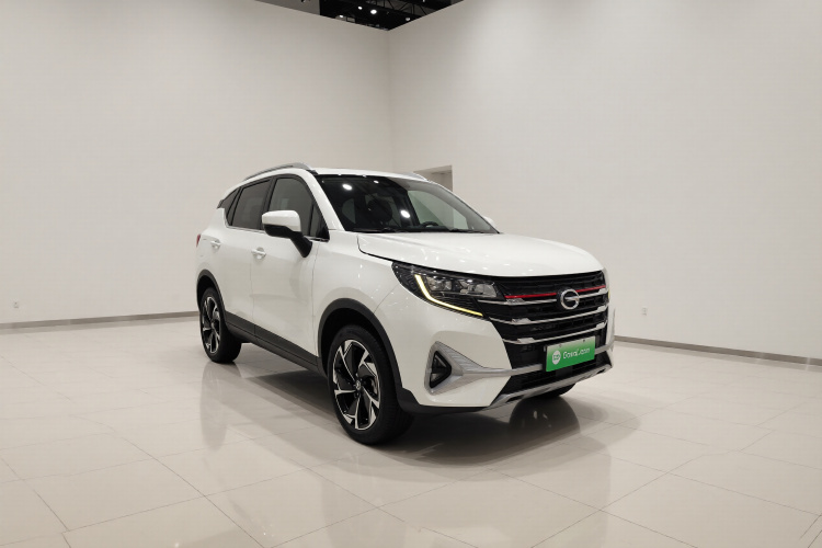 广汽传祺 传祺GS3 2021款 POWER 270T 自动劲享版车身外观3