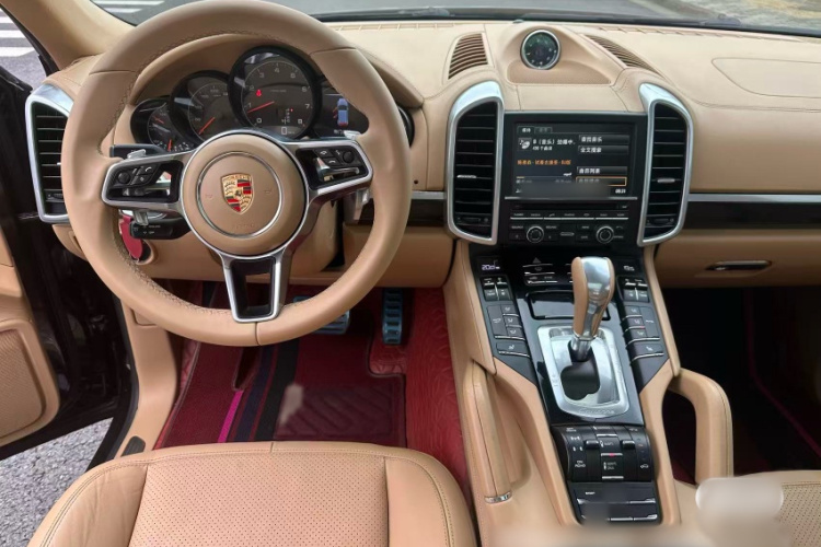 保时捷 2015款 Cayenne 3.0T中控内饰7003
